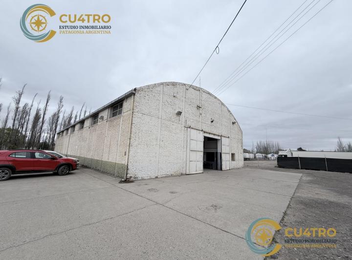 Bodega-Galpón · 700m²