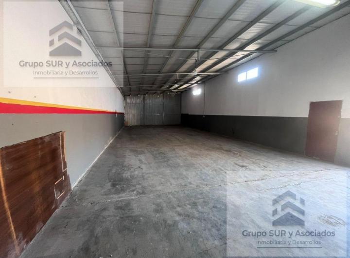 Bodega-Galpón · 180m² · 1 Ambiente · 1 Cochera