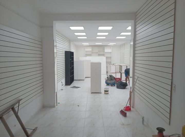 Local comercial · 150m² · 4 Ambientes