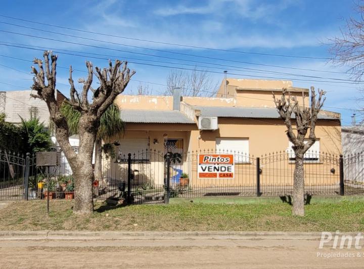 Casa · 200m² · 3 Dormitorios