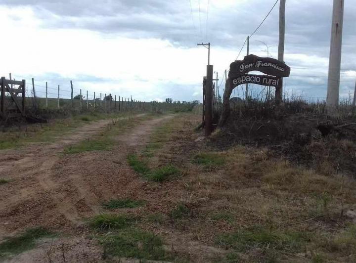 Terreno · 1600m²