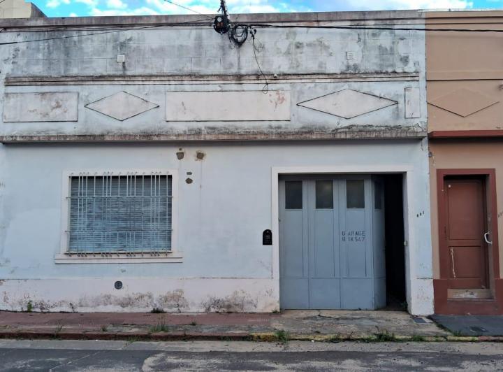 Casa · 160m² · 5 Ambientes · 1 Cochera