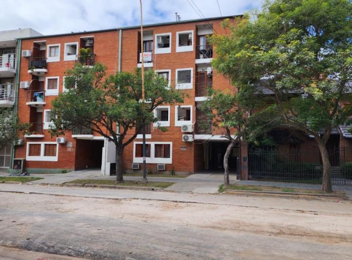 Departamento · 69m² · 5 Ambientes · 1 Cochera