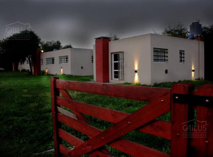 Hotel · 160m² · 8 Ambientes · 3 Cocheras