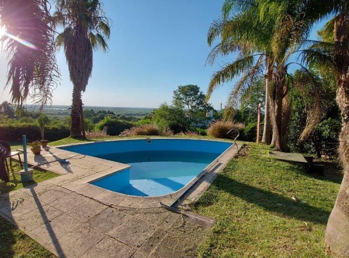 Casa · 170m² · 3 Dormitorios · 1 Cochera