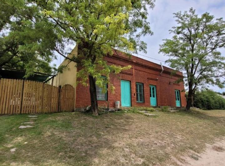 Casa · 150m² · 5 Ambientes · 4 Cocheras