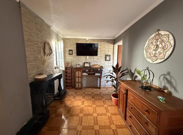 Casa · 130m² · 4 Ambientes · 1 Cochera