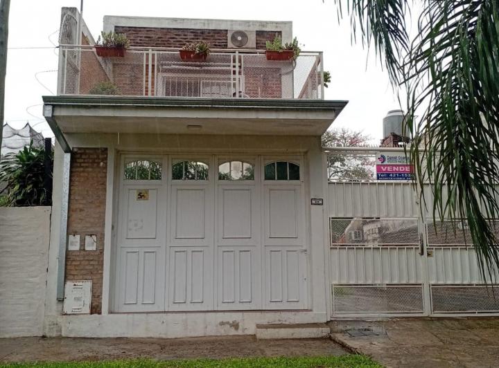 Casa · 105m² · 5 Ambientes · 1 Cochera