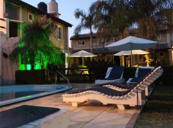 Quinta vacacional · 188m² · 6 Dormitorios · 6 Cocheras