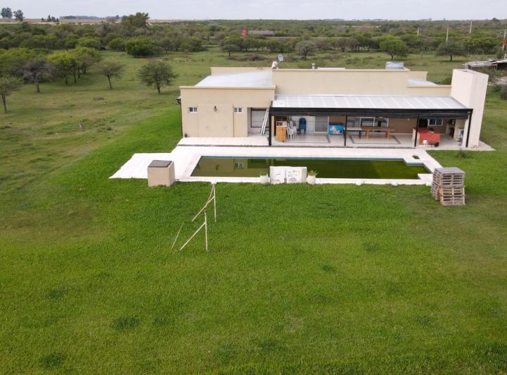 Campo · 500m² · 14 Ambientes