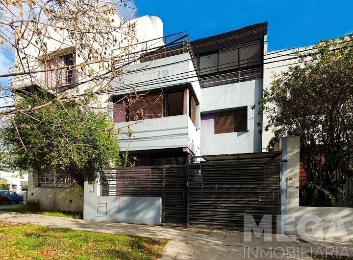 Casa · 202m² · 5 Ambientes · 1 Cochera