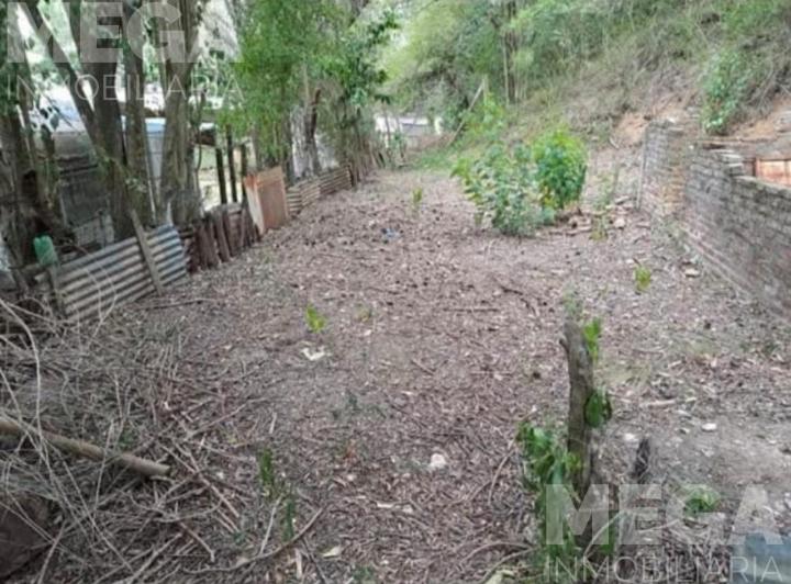 Terreno · 213m²