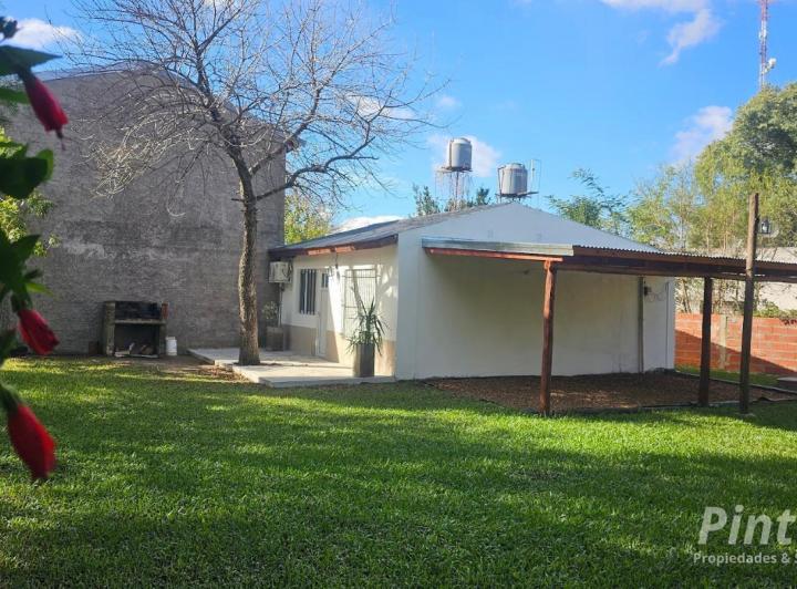 Casa · 339m² · 2 Ambientes · 1 Cochera