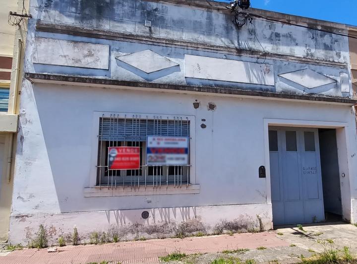 Casa · 160m² · 5 Ambientes · 1 Cochera