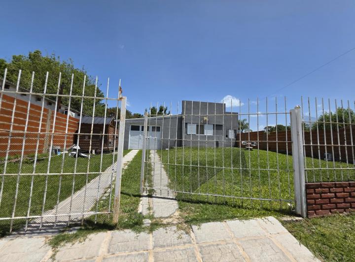 Casa · 121m² · 3 Dormitorios · 2 Cocheras