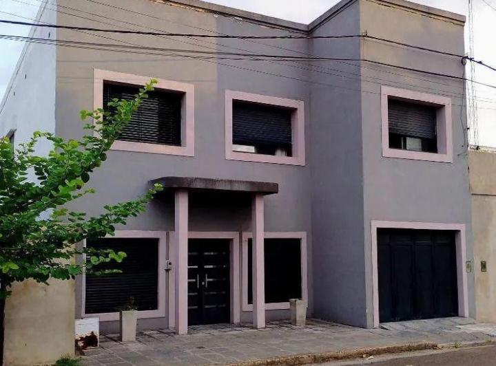 Casa · 350m² · 10 Ambientes