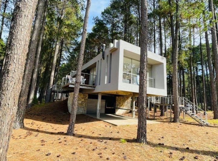 Casa · 150m² · 4 Ambientes · 2 Cocheras