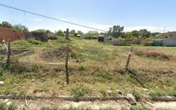 Terreno · 212m²