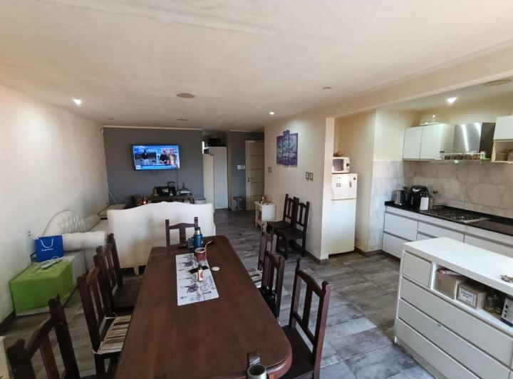 Casa · 65m² · 3 Ambientes · 1 Cochera