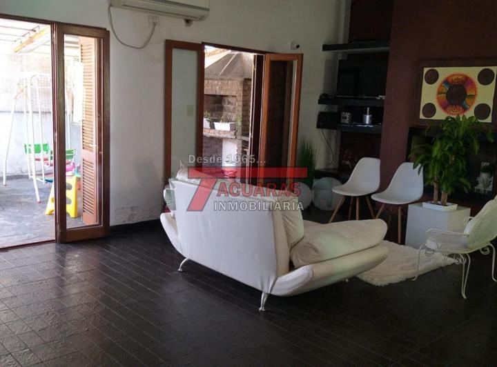 Casa · 147m² · 3 Dormitorios
