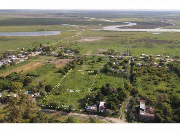 Terreno · 7887m²