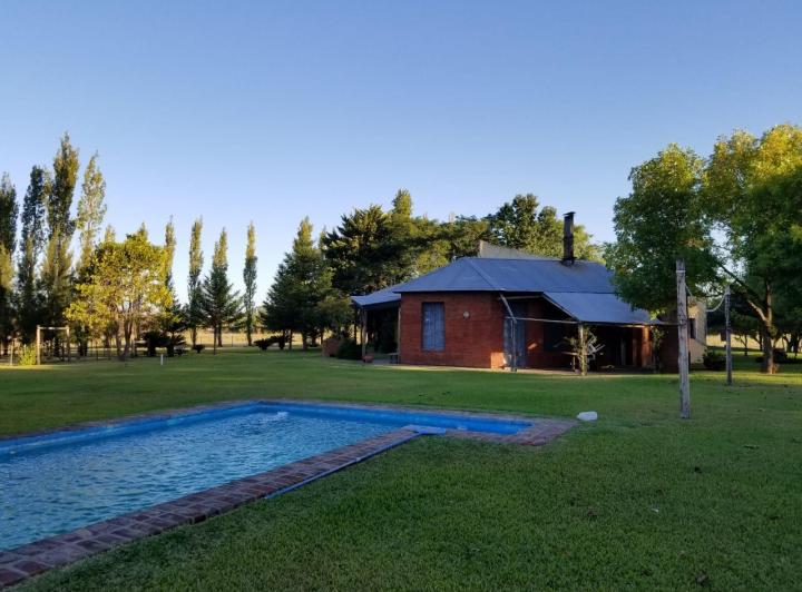 Campo · 380m² · 7 Ambientes · 10 Cocheras