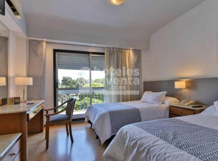 Hotel · 10045m² · 99 Dormitorios