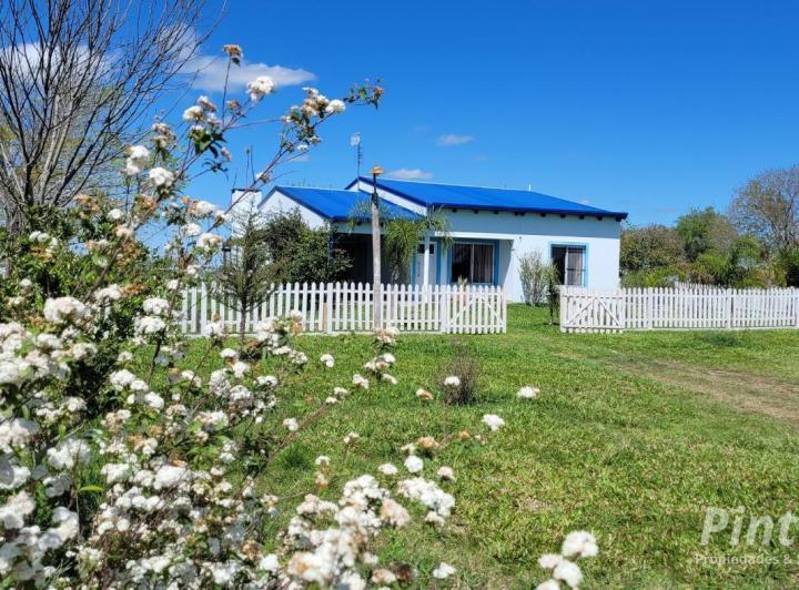 Casa · 160m² · 4 Dormitorios · 1 Cochera