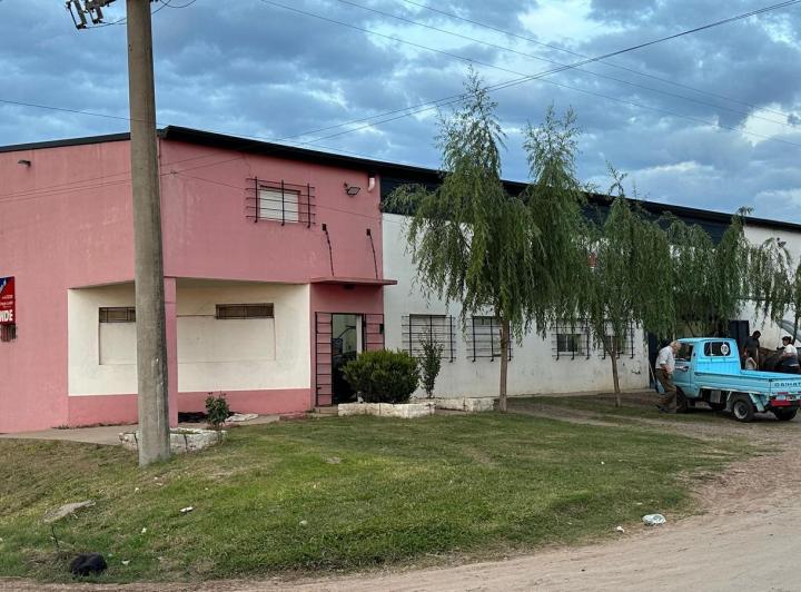 Local comercial · 350m² · 3 Ambientes