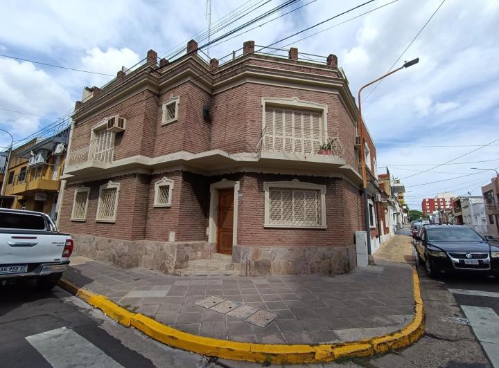 Casa · 103m² · 6 Ambientes