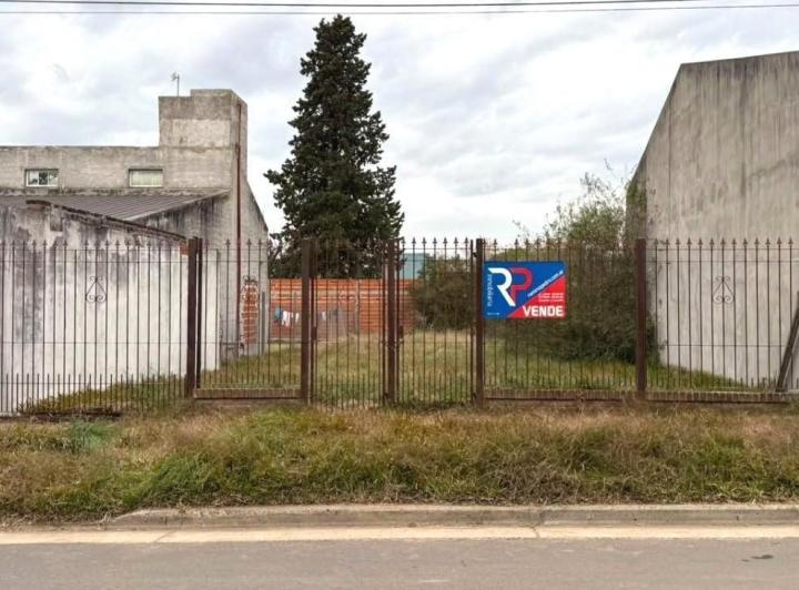 Terreno · 330m²