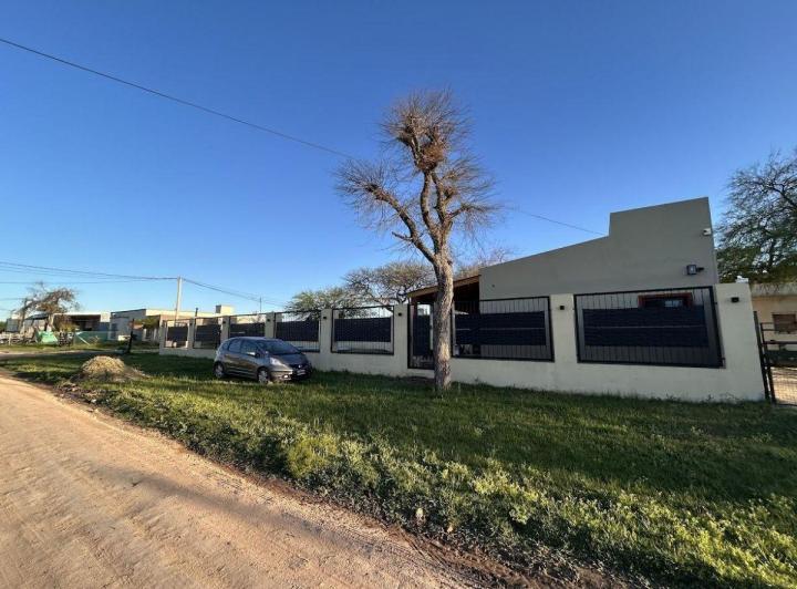Casa · 51m² · 2 Ambientes · 1 Cochera
