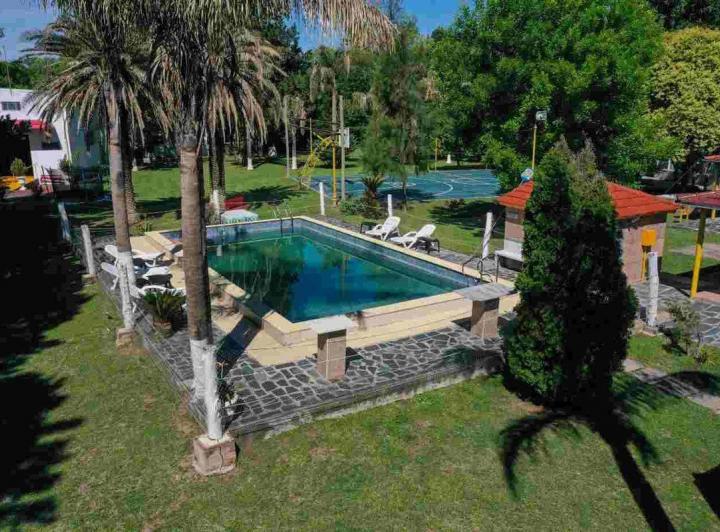Quinta vacacional · 596m² · 5 Dormitorios · 2 Cocheras