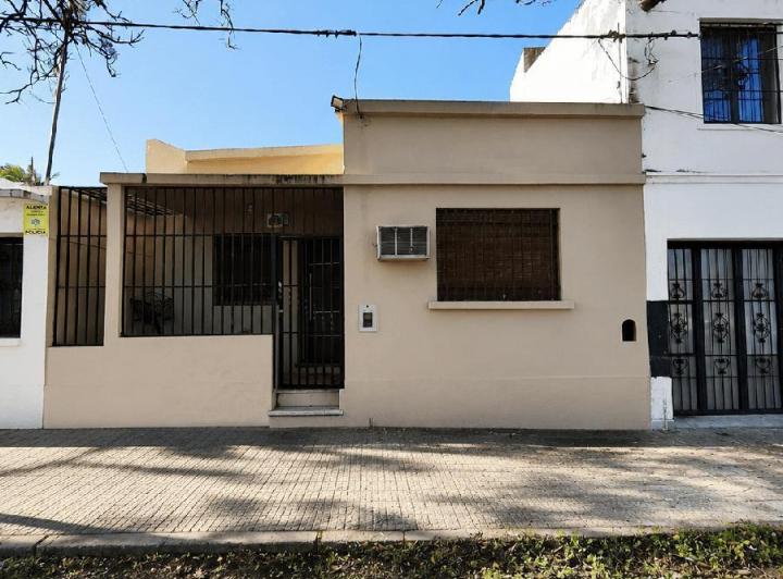 Casa · 120m² · 6 Ambientes