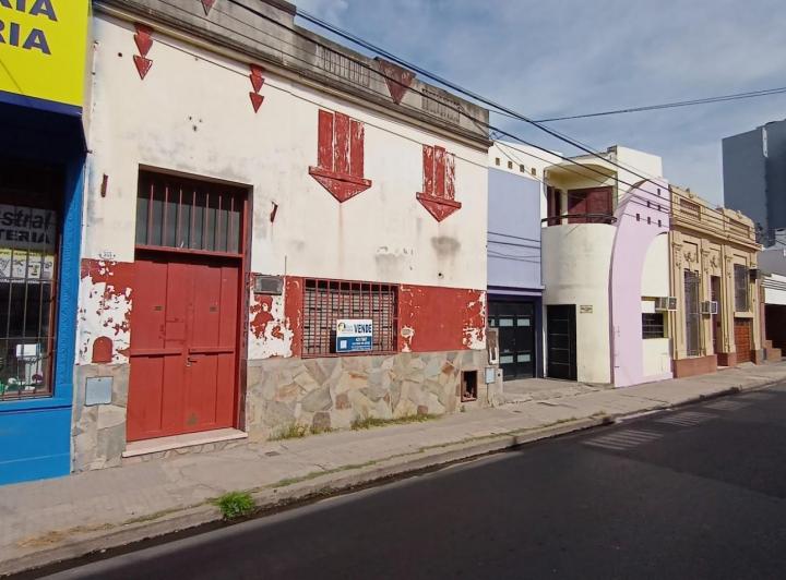 Casa · 300m² · 6 Ambientes
