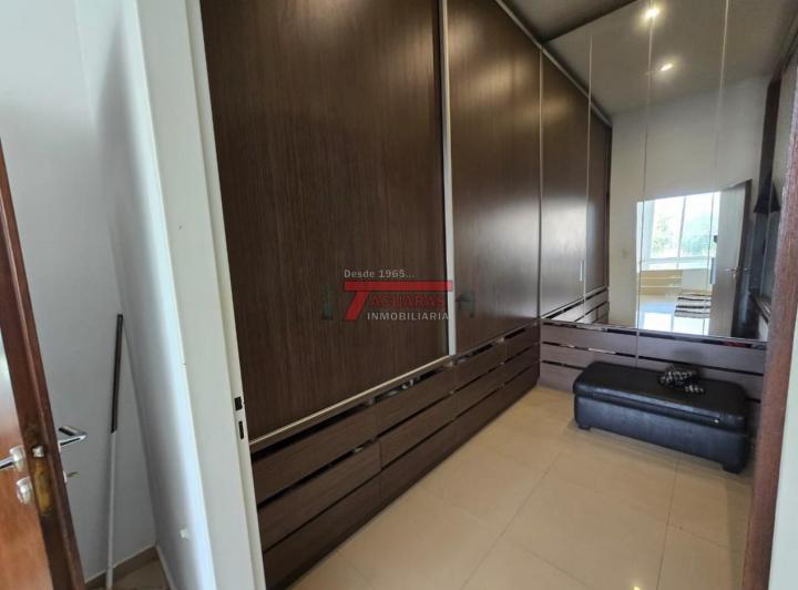 Casa · 800m²