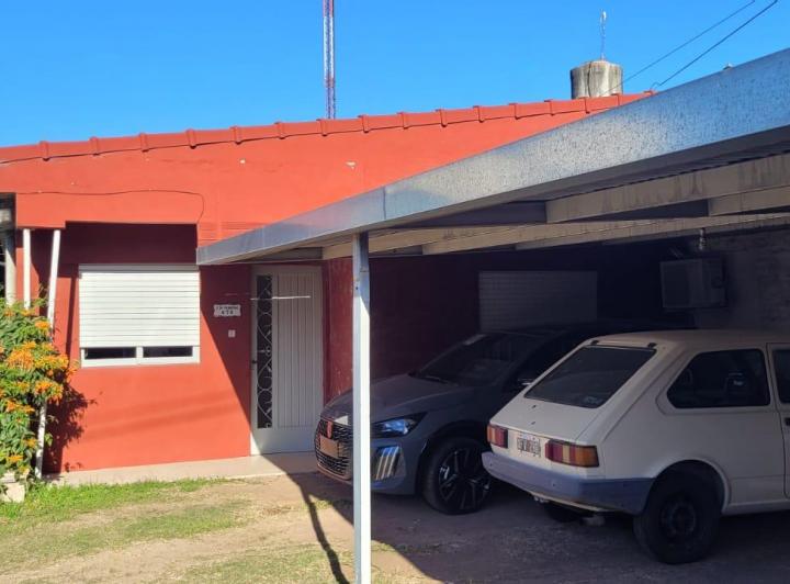 Casa · 200m² · 7 Ambientes · 2 Cocheras