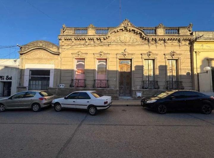 Casa · 356m² · 15 Ambientes · 1 Cochera