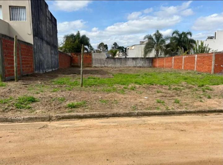Terreno · 300m²