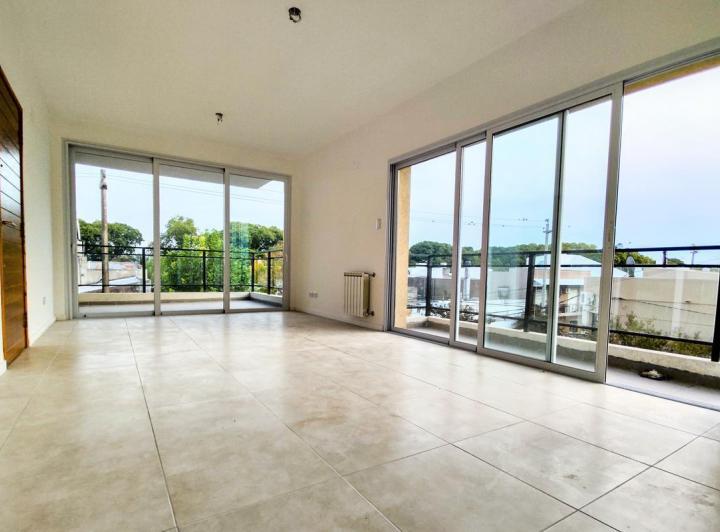 Departamento · 80m² · 3 Ambientes · 1 Cochera