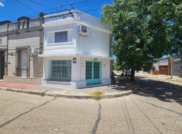 Casa · 173m² · 3 Ambientes · 1 Cochera