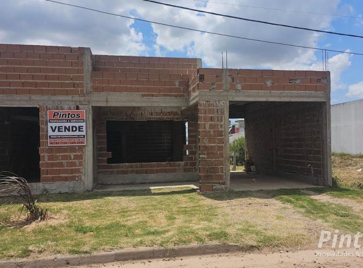 Casa · 125m² · 8 Ambientes · 1 Cochera