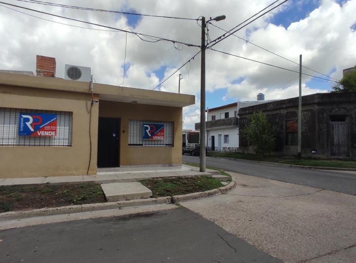Casa · 68m² · 5 Ambientes · 1 Cochera