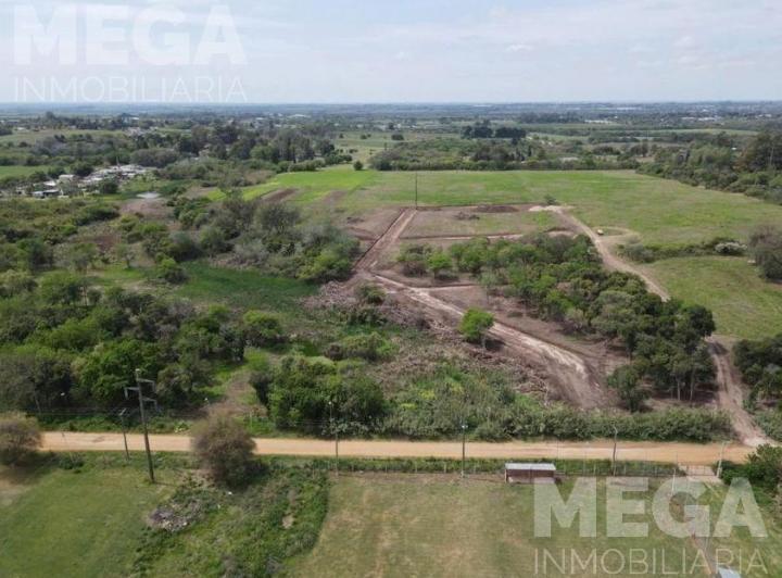 Terreno · 300m²