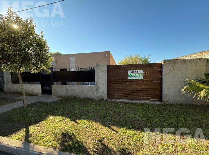 Casa · 100m² · 6 Ambientes · 1 Cochera
