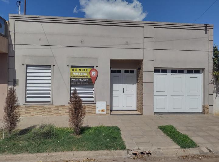 Casa · 100m² · 3 Ambientes · 1 Cochera