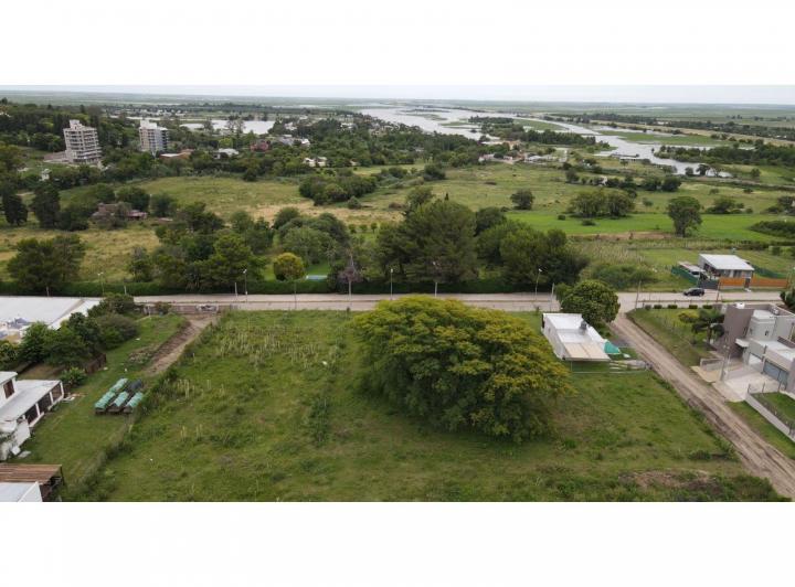 Terreno · 924m²
