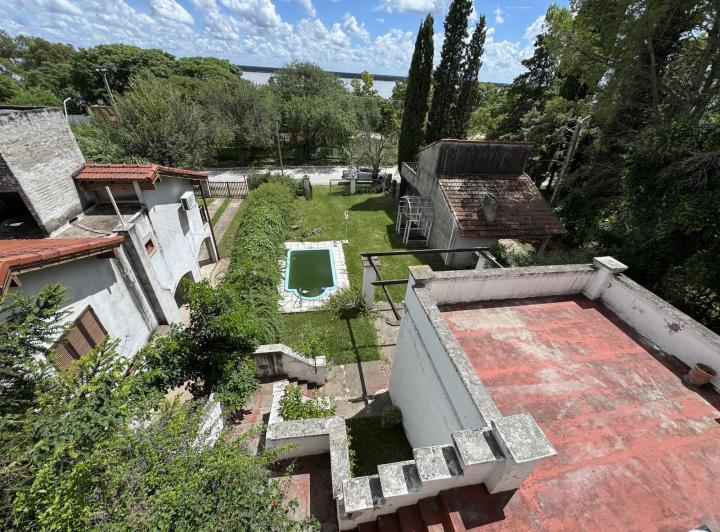 Casa · 130m² · 6 Ambientes · 2 Cocheras