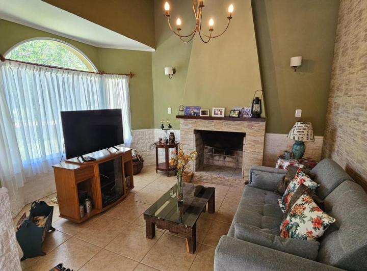 Casa · 113m² · 3 Ambientes · 1 Cochera