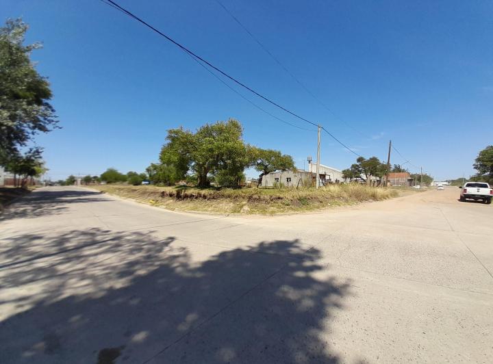 Terreno · 1621m²